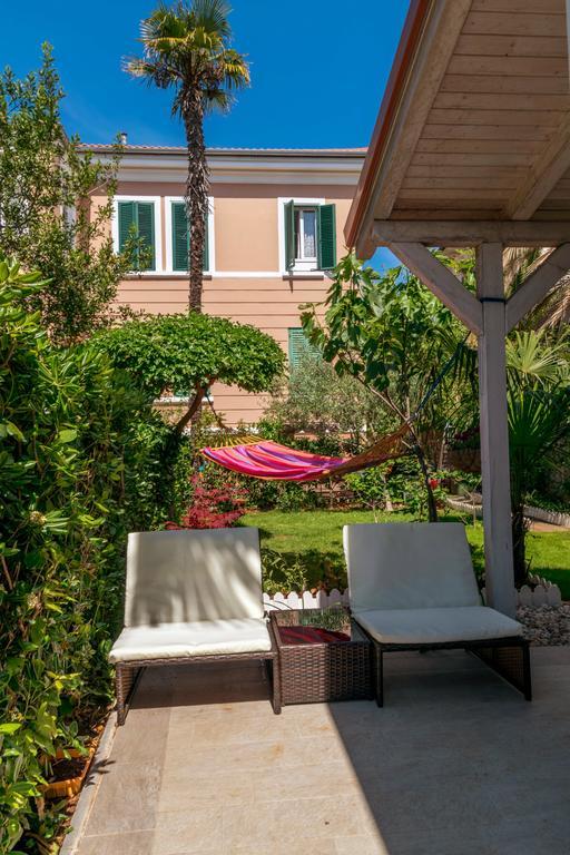 Beachfront House With Private Jacuzzi And Garden Zadar Eksteriør billede